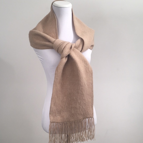 ✅ SOLD TAN SOFT Wool Scarf / Shawl - Mohair? - Picture 5 of 9